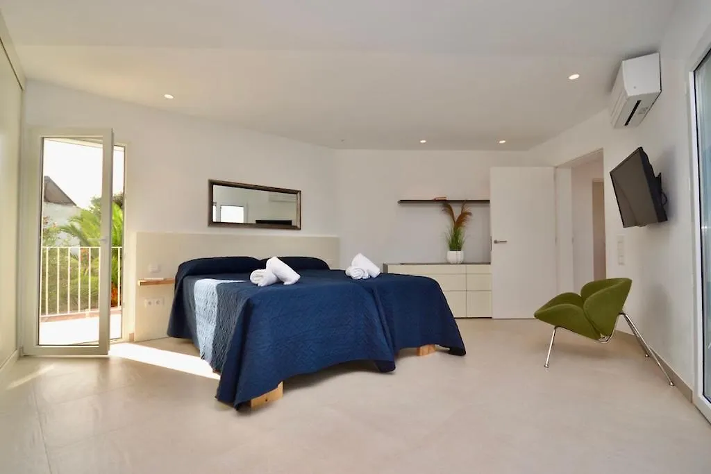 Inturotel Esmeralda Villas Cala D´Or 0*,